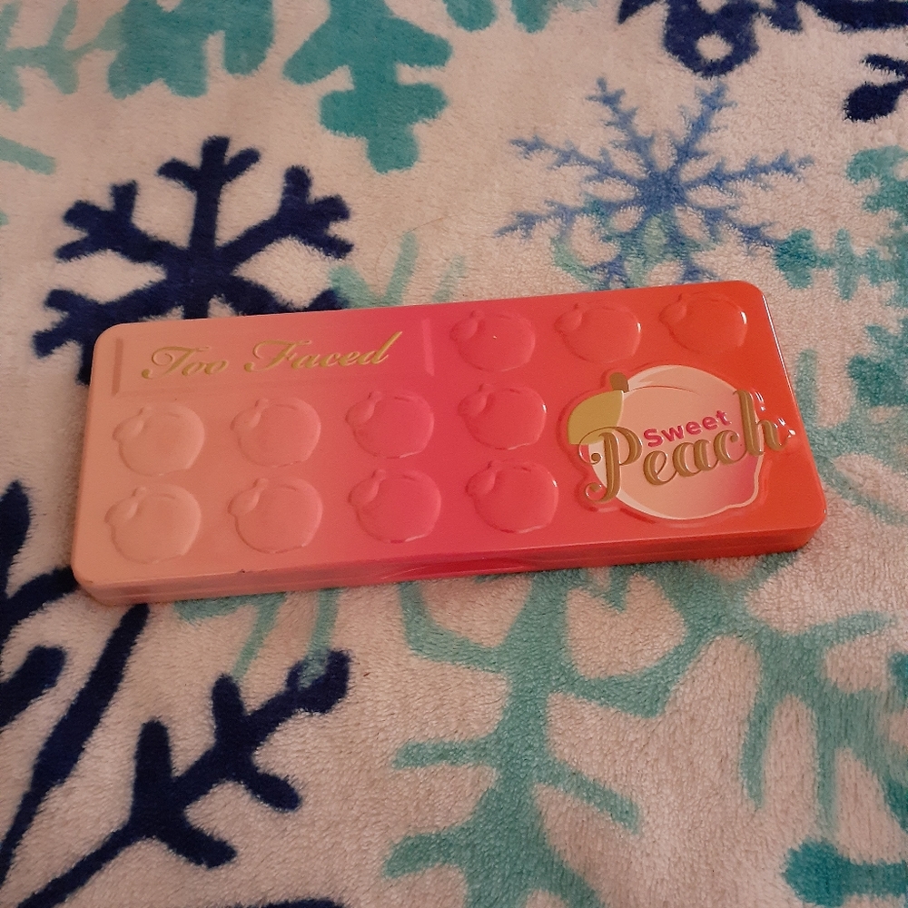 Too Faced Sweet Peach Palette